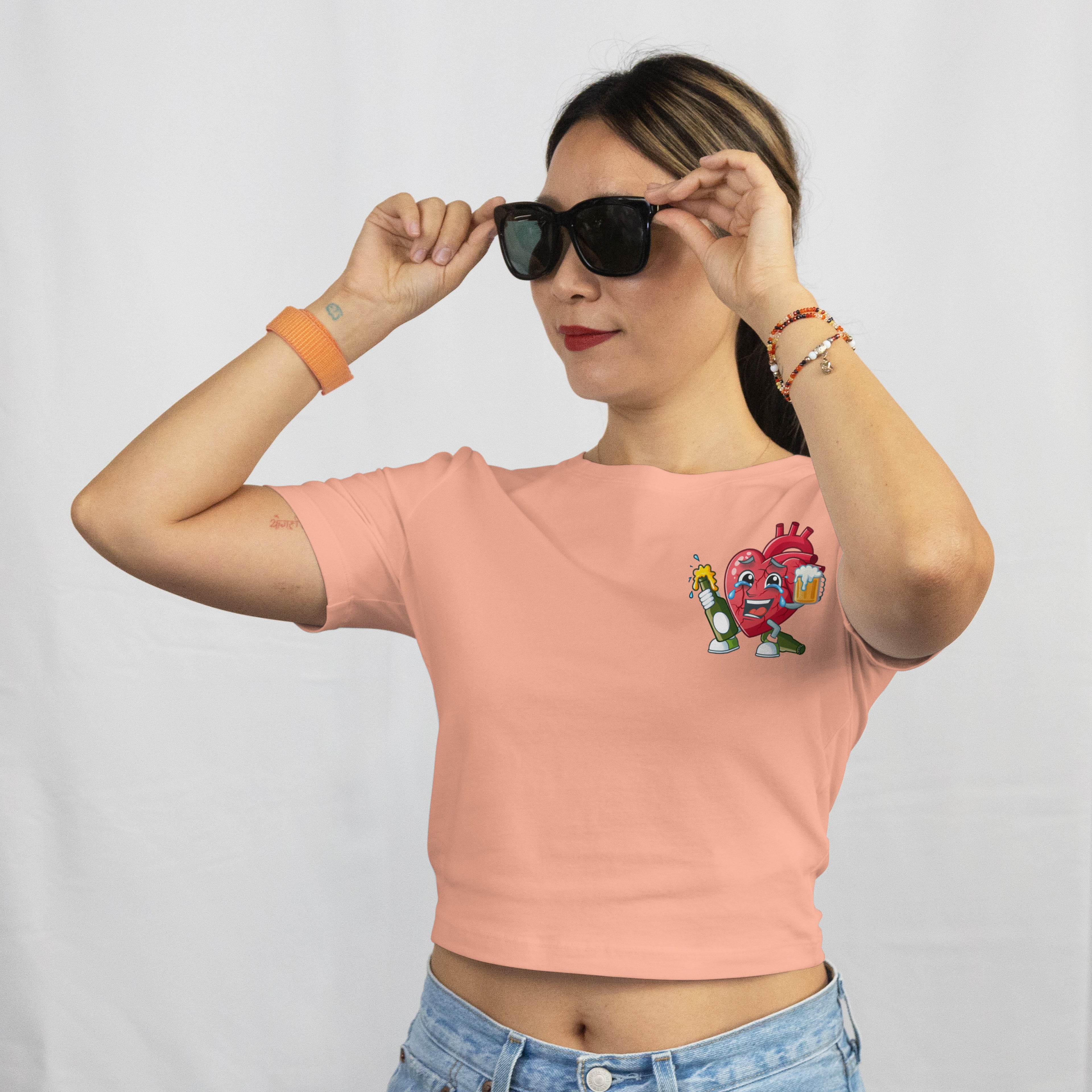YO SE QUE EL ALCOHOL ME HACE DAÑO PERO YA LO PERDONE - Crop Top