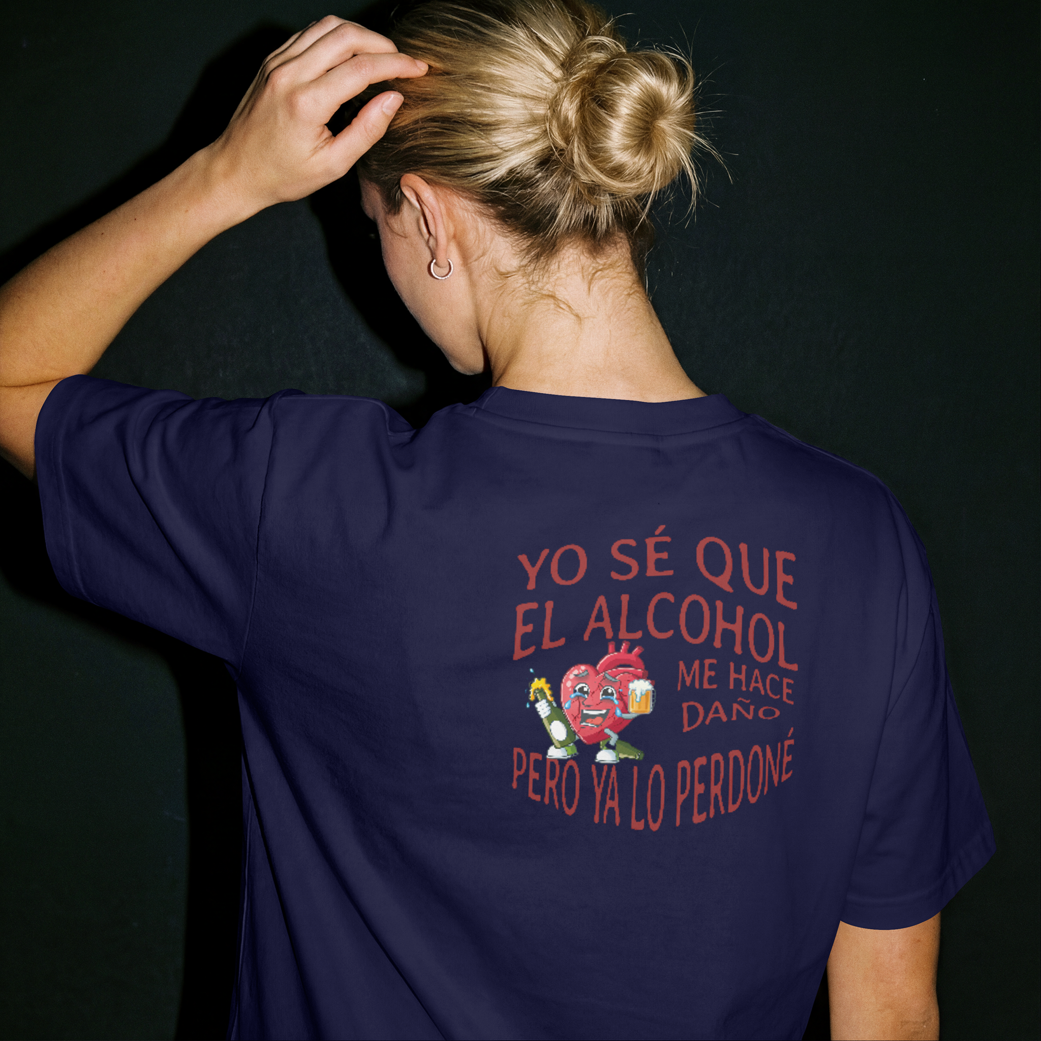 YO SE QUE EL ALCOHOL ME HACE DAÑO PERO YA LO PERDONE - T-Shirt