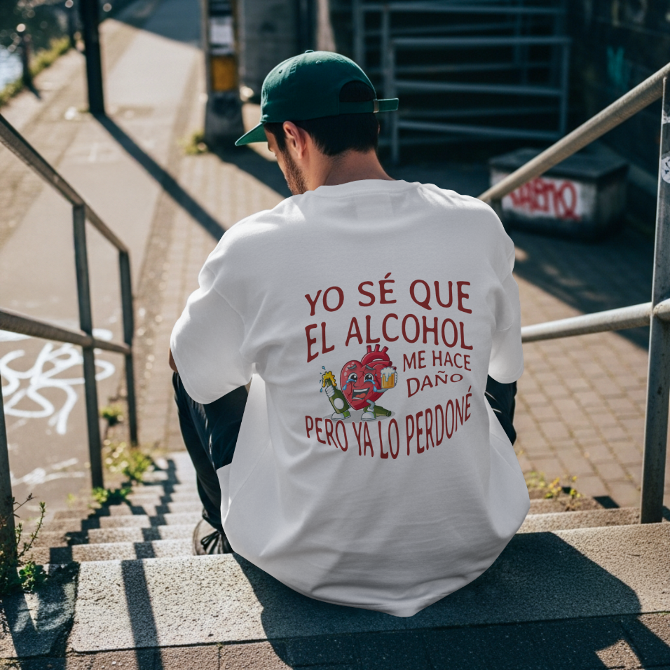 YO SE QUE EL ALCOHOL ME HACE DAÑO PERO YA LO PERDONE - T-Shirt
